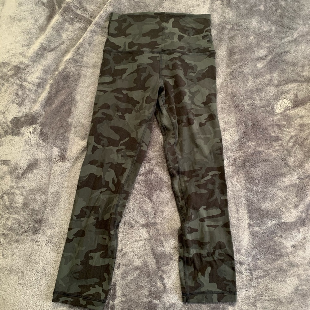 Lululemon Camo Align Crop
